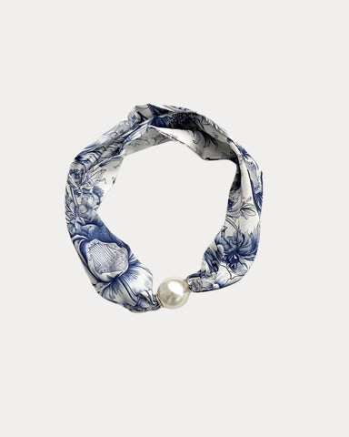 Blue Beauty Pearl Necklace