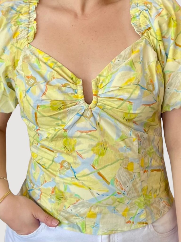 The Puff Sleeve Sweetheart Summer Style