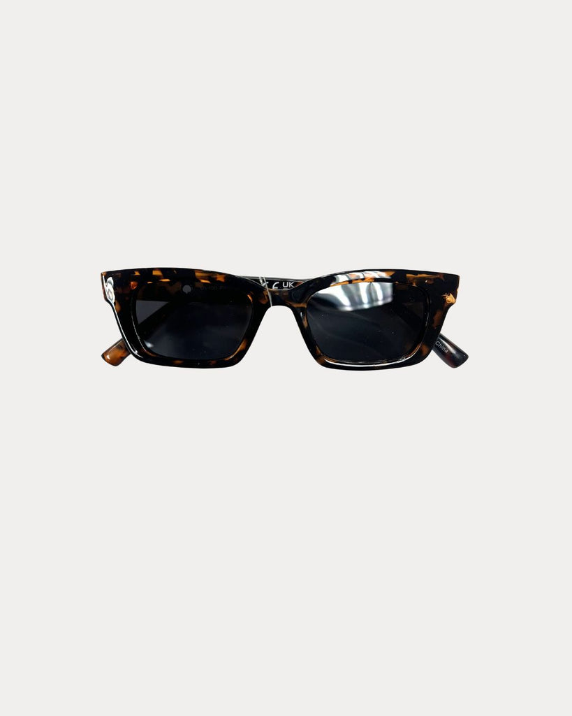 Subtle Cat Eye Tortoise