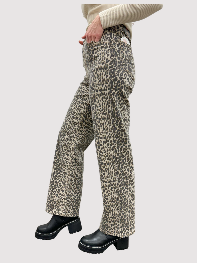Vintage Straight Leopard