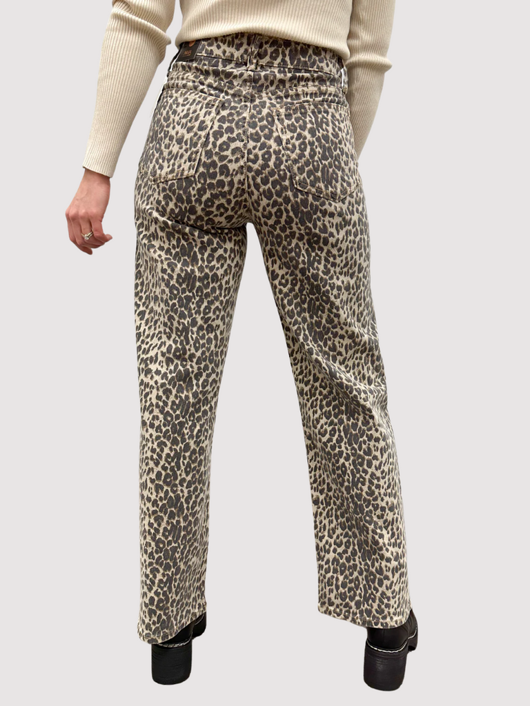 Vintage Straight Leopard