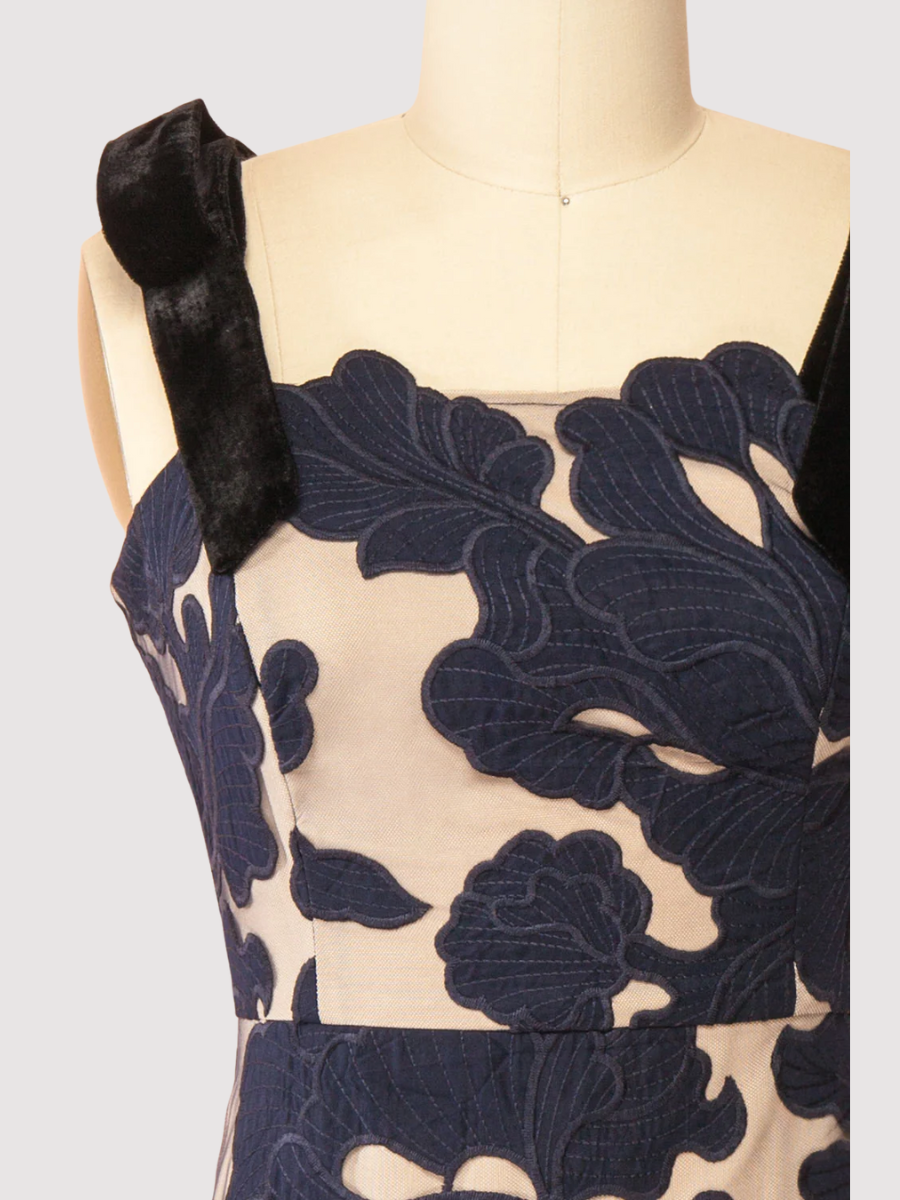 leona petal midi dress Juniper Midi XSmall
