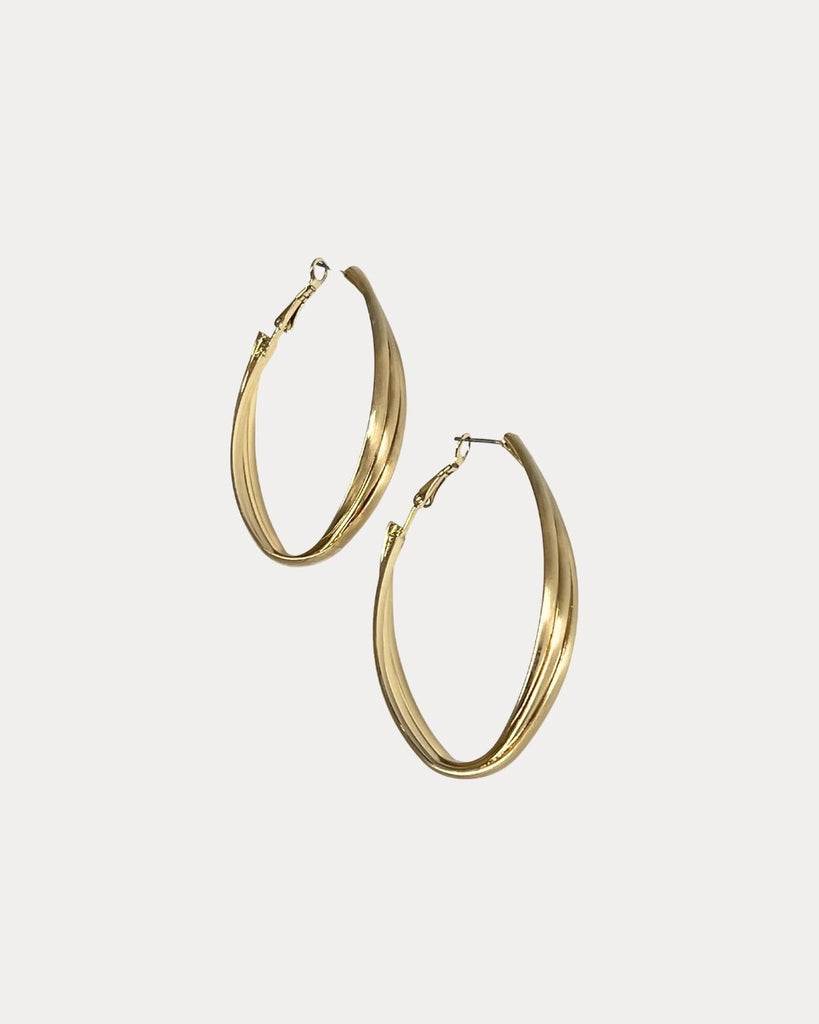 Matte Twisted Hoop