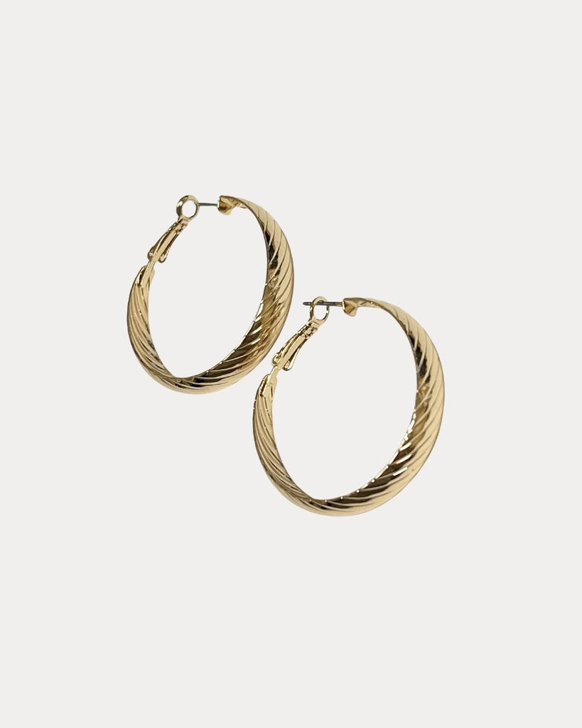 Textured Classic Hoop